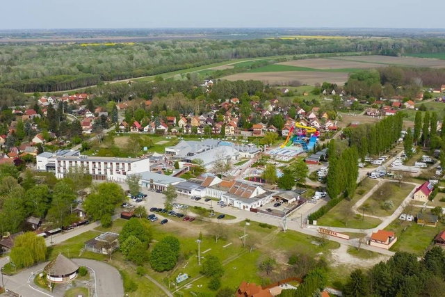 Eladó családi ház, Tiszakécskén 120 M Ft, 1 szobás