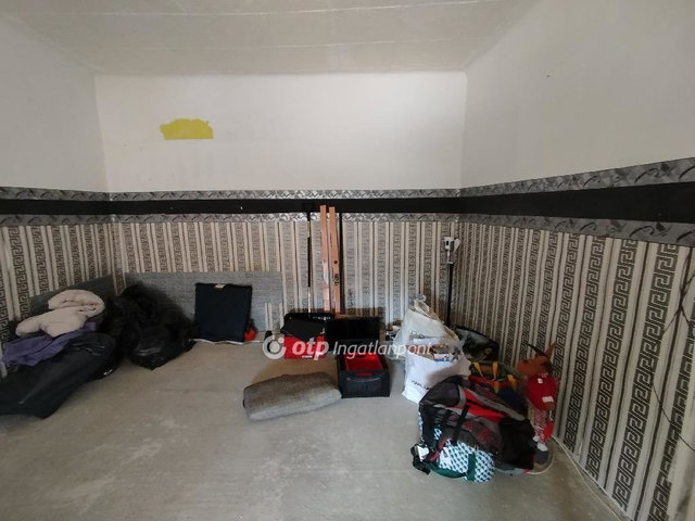 Eladó családi ház, Rádfalván 12.8 M Ft, 2 szobás
