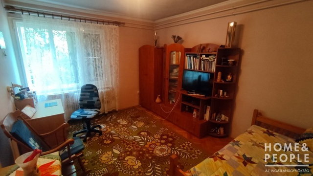 Eladó családi ház, Makón 85 M Ft, 6 szobás