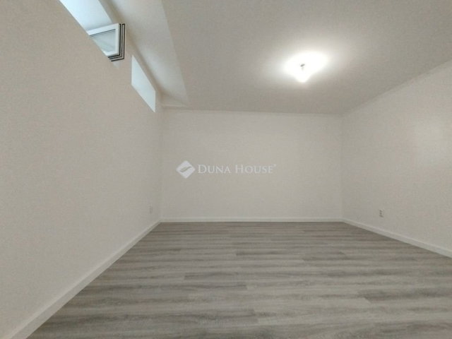 Eladó téglalakás, Budapesten, XI. kerületben 54.99 M Ft