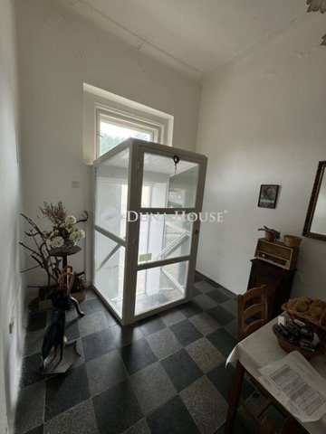 Eladó üzlethelyiség, Kecskeméten 129.99 M Ft