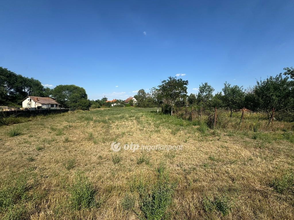 1174 m² · 8.000.000 Ft