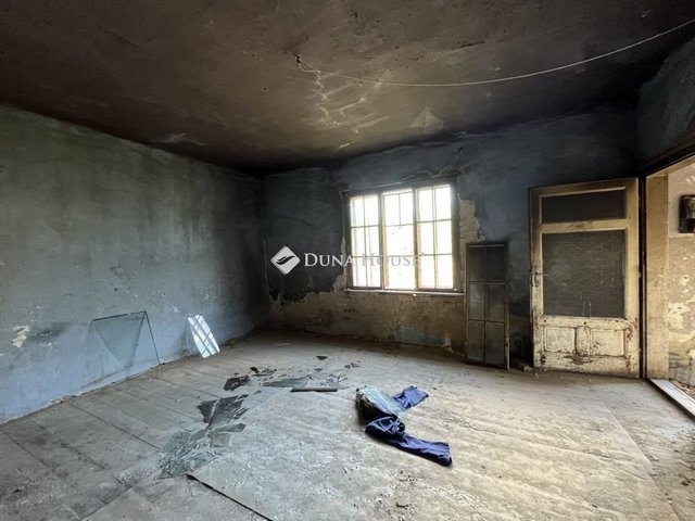 Eladó sorház, Bátonyterenyén 4.5 M Ft, 1 szobás