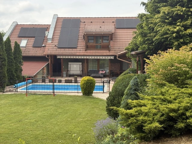 Eladó családi ház, Kozármislenyen 198.9 M Ft, 5 szobás