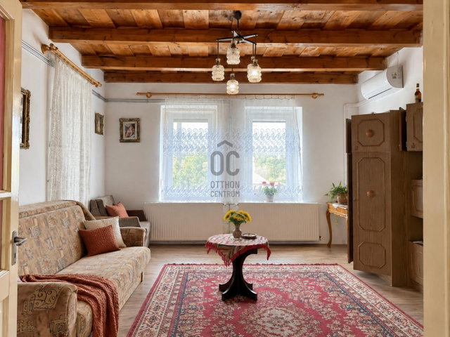 Eladó családi ház, Vécsen 14.9 M Ft, 2 szobás