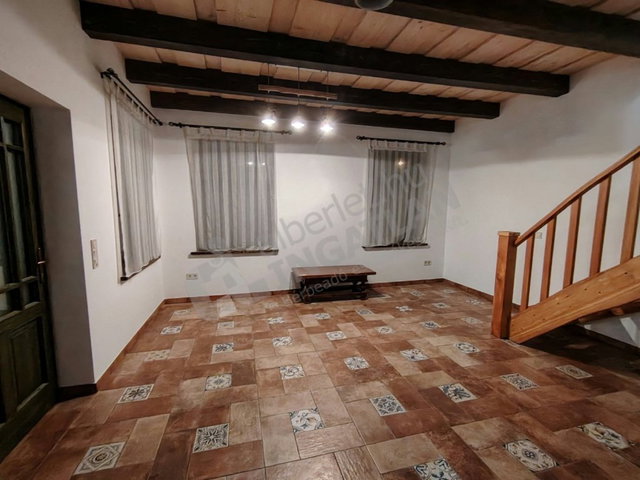 Kiadó sorház, albérlet, Zsámbékon, Magyar utcában, 4 szobás