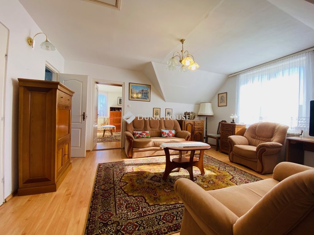 Családi ház · 4 hálószoba · 222 m² · 159.900.000 Ft