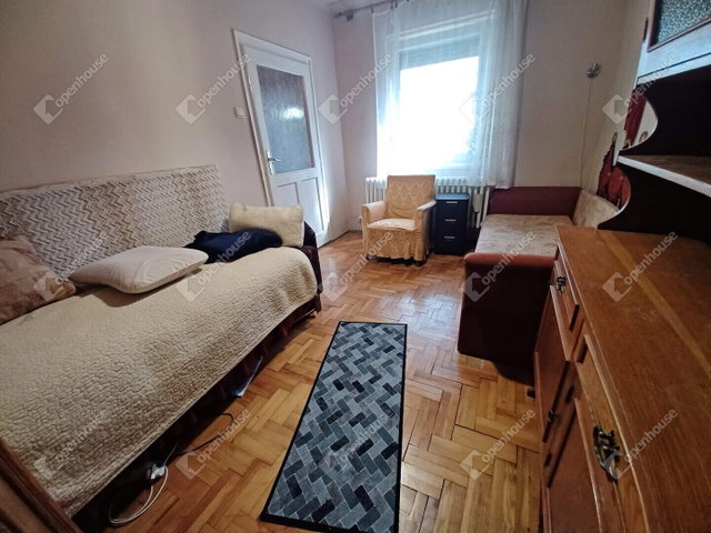 Eladó családi ház, Debrecenben 78.9 M Ft, 3 szobás