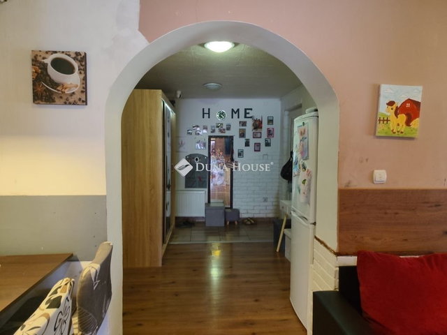Eladó családi ház, Valkón 45 M Ft, 3 szobás