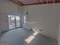 Eladó családi ház, Pilisborosjenőn 379.8 M Ft, 4 szobás