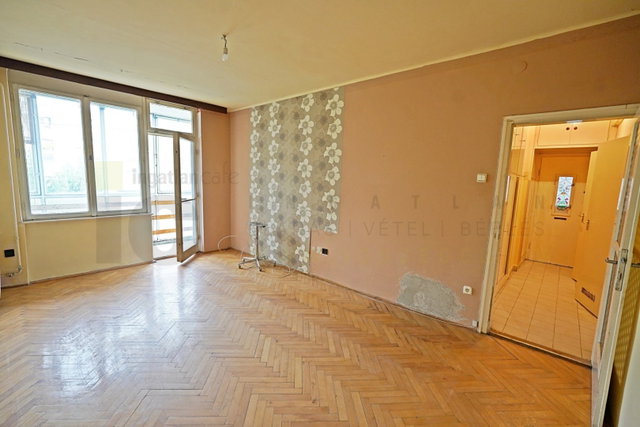 Eladó téglalakás, Szegeden, Barátság utcában 39.9 M Ft