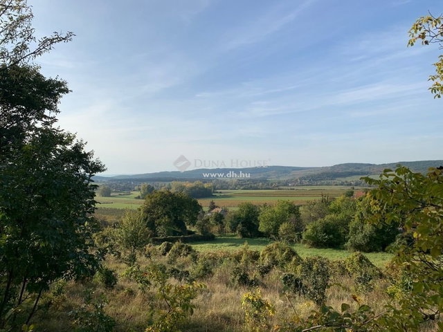 Eladó telek, Pécselyen 59 M Ft / költözzbe.hu