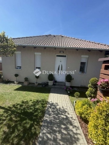 Eladó családi ház, Gyömrőn 125 M Ft, 4 szobás