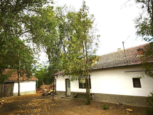 Eladó nyaraló, Tiszakécskén 20 M Ft, 2 szobás