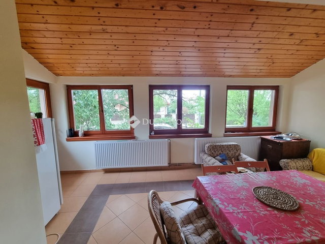 Kiadó nyaraló, Gárdonyban 185 E Ft / hó, 4 szobás