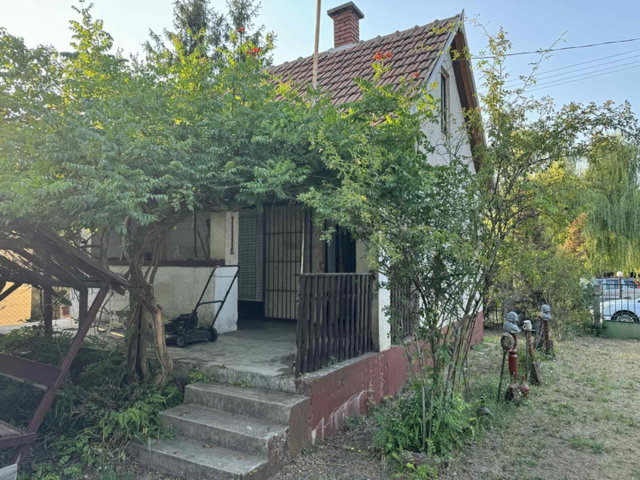 Eladó nyaraló, Hajdúbagoson 13.5 M Ft, 1 szobás