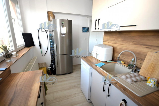 Eladó téglalakás, Szombathelyen 52 M Ft, 3 szobás