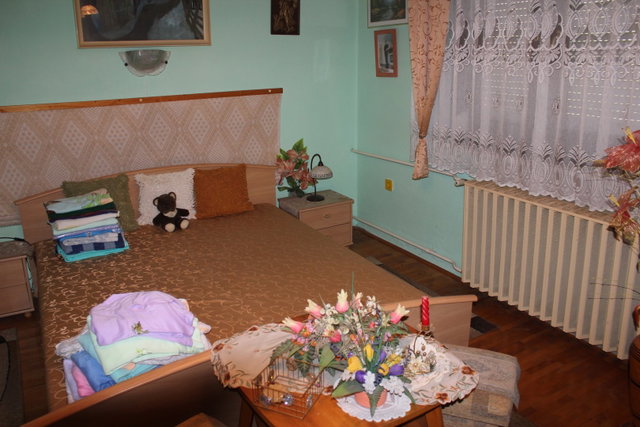 Eladó családi ház, Kapuváron 79.99 M Ft, 4+1 szobás