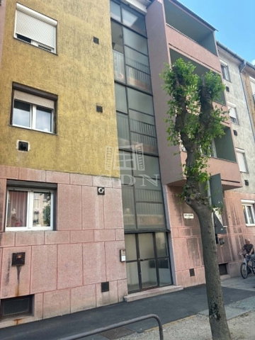 Eladó téglalakás, Szombathelyen 34.3 M Ft, 2 szobás