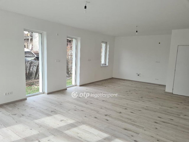 Eladó ikerház, Érden 136 M Ft, 4 szobás / költözzbe.hu