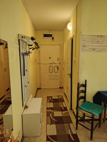 Kiadó panellakás, albérlet, Szekszárdon, Jókai utcában