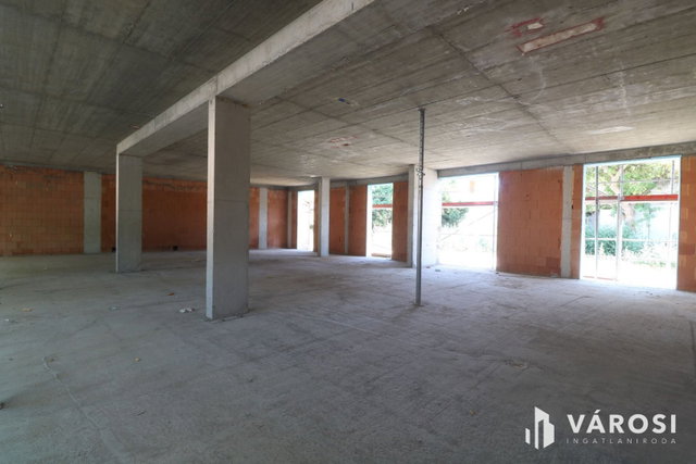 Eladó téglalakás, Szegeden 52 M Ft, 1 szobás