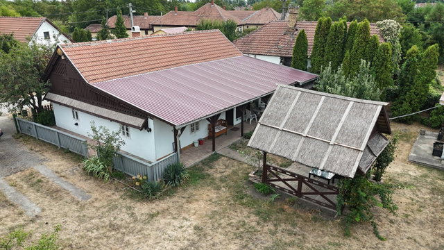 Eladó családi ház, Poroszlón 35 M Ft, 2+1 szobás
