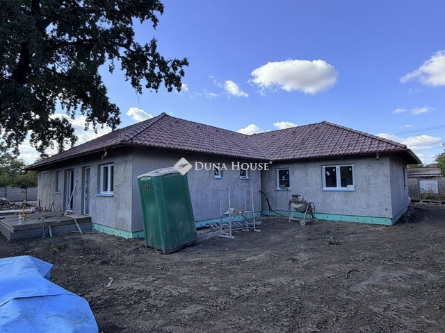 Eladó ikerház, Monorierdőn 84.9 M Ft, 4 szobás