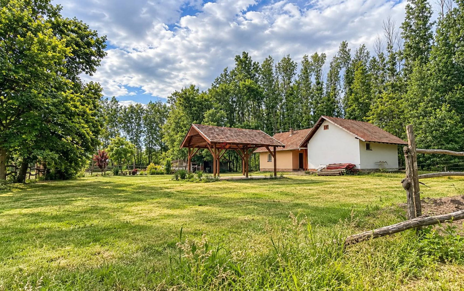 Mezogazdasagi ingatlan · 2 hálószoba · 107 m² · 49.900.000 Ft