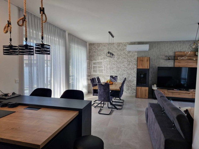 Eladó családi ház, Szombathelyen 115 M Ft, 3 szobás