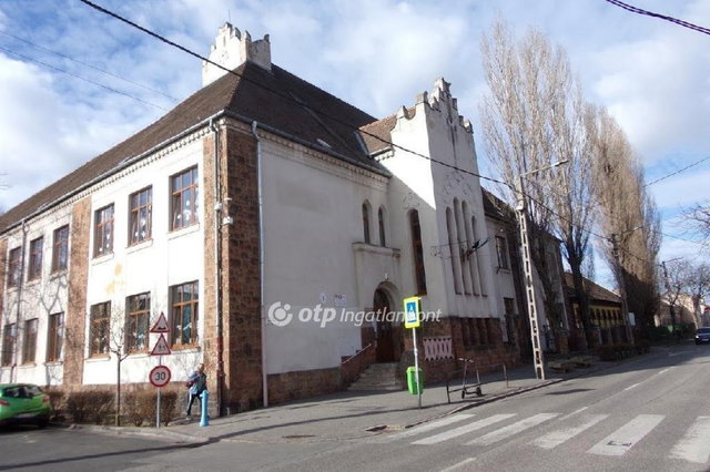 Eladó téglalakás, Budapesten, XX. kerületben 69.79 M Ft