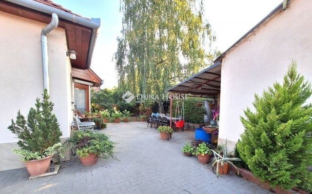 Eladó családi ház, Kecskeméten 77.8 M Ft, 4 szobás