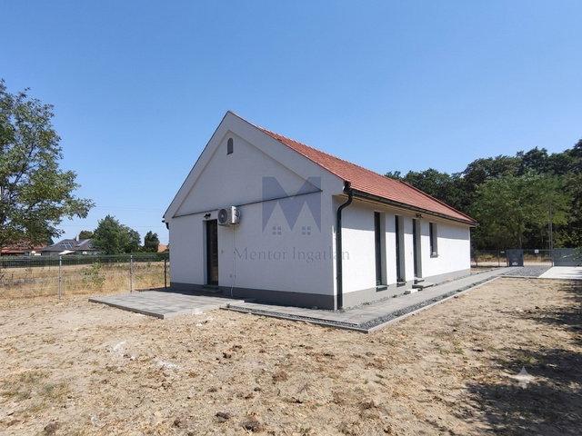 Eladó családi ház, Gönyűn 115 M Ft, 4 szobás
