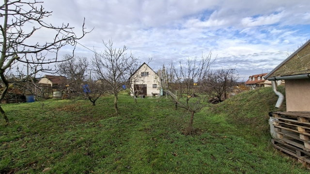 Eladó mezogazdasagi ingatlan, Öskün 24.3 M Ft