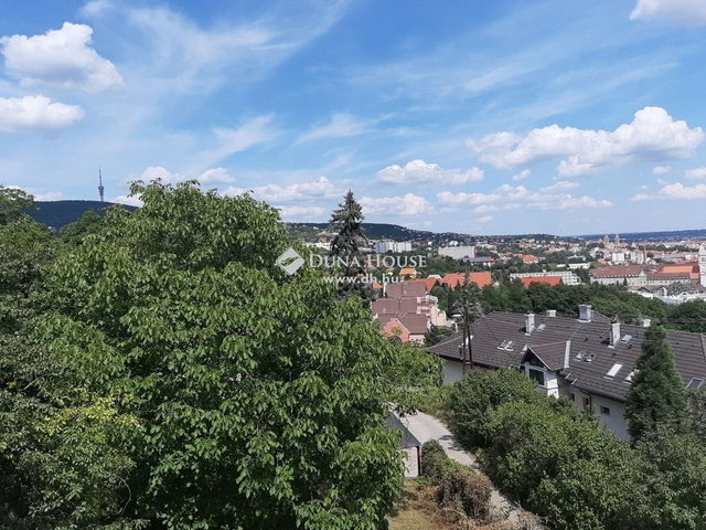 Eladó telek, Pécsett 42.205 M Ft / költözzbe.hu