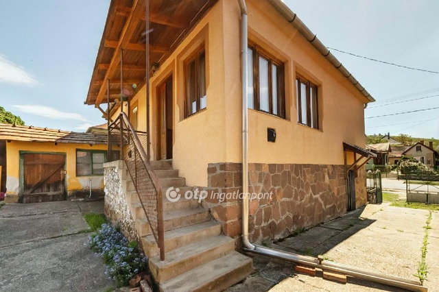 Eladó családi ház, Bükkzsércen 30 M Ft, 2 szobás