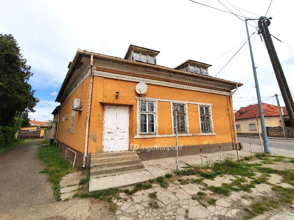 4 bed · 145m² · 45.000.000 ft