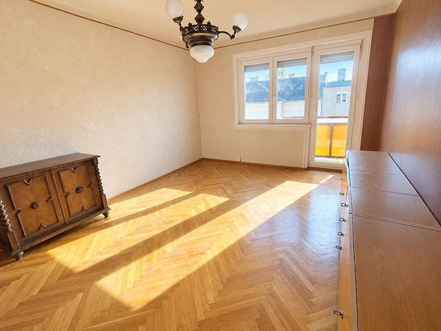 Eladó téglalakás, Budapesten, IV. kerületben, Árpád úton