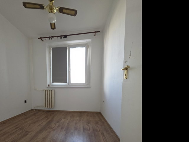 Eladó panellakás, Székesfehérvárott, Cserepes közben 40.9 M Ft