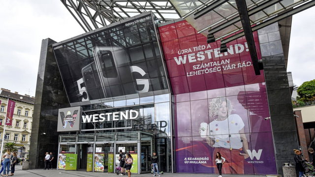 Kiadó üzlethelyiség, Budapesten, VI. kerületben, Váci úton