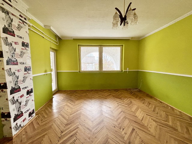 Eladó családi ház, Pápán 57 M Ft, 3 szobás