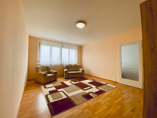 Eladó panellakás, Kecskeméten 44.9 M Ft, 2 szobás