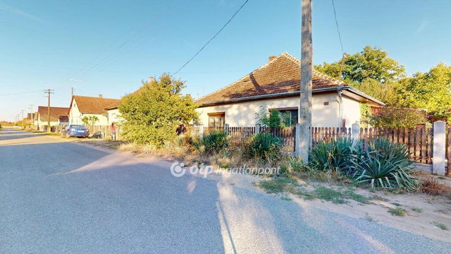 Eladó családi ház, Nagyecseden 23.8 M Ft, 2 szobás