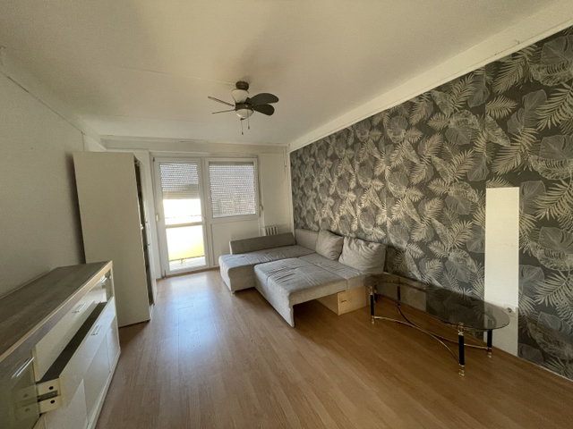 Eladó panellakás, Miskolcon 37.5 M Ft, 3 szobás