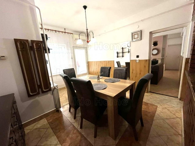 Eladó családi ház, Balatonlelleén 89 M Ft, 6 szobás