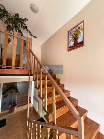 Eladó családi ház, Egerszalókon 90 M Ft, 8 szobás