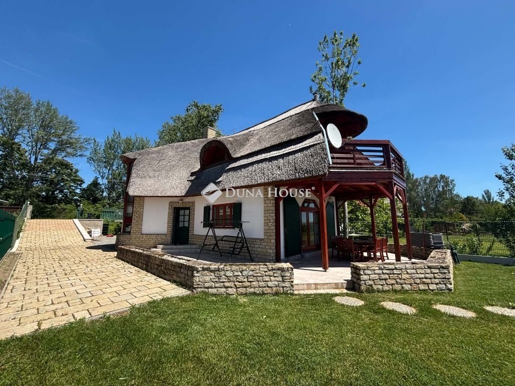 4 bed · 150m² · 490.000 ft