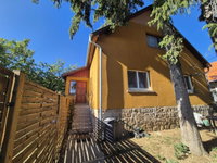 Eladó családi ház, Pilisborosjenőn 179 M Ft, 5 szobás