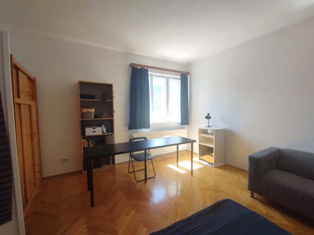 Kiadó téglalakás, albérlet, V. kerületben, Petőfi Sándor utcában