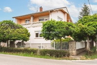 Eladó családi ház, Vecsésen 139.99 M Ft, 5 szobás
